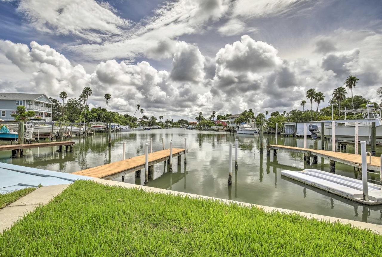 Bayside Pad With Pool Access And Dock Half Mi To Beach Clearwater Beach Dış mekan fotoğraf