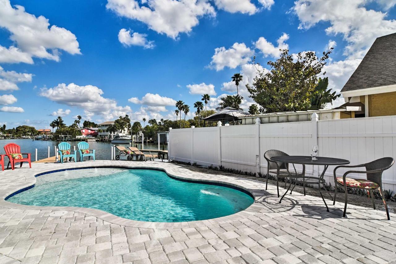 Bayside Pad With Pool Access And Dock Half Mi To Beach Clearwater Beach Dış mekan fotoğraf